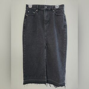 GAP Dark Gray Denim Skirt - Petite